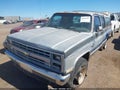 1988 Chevrolet Suburban — photo 2 of 11 | VIN 1GNEV16K2JF190539