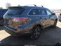 2016 Toyota Highlander — photo 4 of 16 | VIN 5TDKKRFH1GS501118