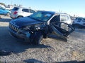 2015 Jeep Cherokee — photo 2 of 19 | VIN 1C4PJMCBXFW640819