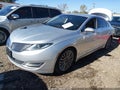2015 Lincoln MKZ — photo 2 of 18 | VIN 3LN6L2G90FR611782