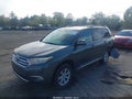 2012 Toyota Highlander — photo 2 of 16 | VIN 5TDBK3EH0CS173716