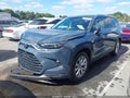 2024 Toyota Highlander — photo 2 of 18 | VIN 5TDACAB59RS022034