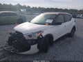 2019 Nissan Kicks — photo 2 of 15 | VIN 3N1CP5CU0KL521894