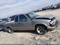 2002 Chevrolet S-10 — photo 13 of 18 | VIN 1GCCS19W628106946
