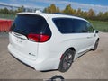 2018 Chrysler Pacifica — photo 4 of 16 | VIN 2C4RC1N73JR248406