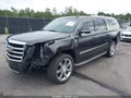 2016 Cadillac Escalade ESV — photo 2 of 16 | VIN 1GYS4HKJ4GR207721
