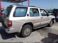 1998 Nissan Pathfinder — photo 4 of 17 | VIN JN8AR05S2WW261614