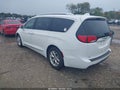 2019 Chrysler Pacifica — photo 3 of 21 | VIN 2C4RC1EG9KR549425