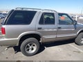 2000 Chevrolet Blazer — photo 13 of 14 | VIN 1GNDT13W3Y2236969