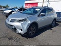 2015 Toyota RAV4 — photo 2 of 16 | VIN 2T3RFREV1FW250057