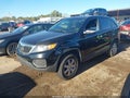 2012 Kia Sorento — photo 2 of 13 | VIN 5XYKT3A12CG293102