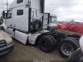 2022 Volvo VNL — photo 3 of 18 | VIN 4V4NC9EH5NN296308