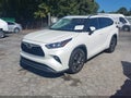 2020 Toyota Highlander — photo 2 of 16 | VIN 5TDGZRBH0LS505159