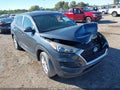 2019 Hyundai Tucson — photo 1 of 17 | VIN KM8J23A40KU956197