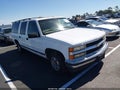 1999 Chevrolet Suburban 1500 — photo 1 of 11 | VIN 3GNEC16R2XG198263
