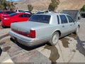 1990 Lincoln Town Car — photo 4 of 11 | VIN 1LNLM82F2LY652380