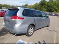 2011 Toyota Sienna — photo 4 of 12 | VIN 5TDKK3DC6BS052631