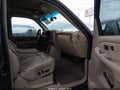 2002 Chevrolet Silverado 2500 — photo 5 of 12 | VIN 1GCHK23142F140257
