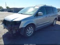 2016 Chrysler Town & Country — photo 2 of 17 | VIN 2C4RC1BGXGR295106