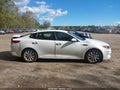 2018 Kia Optima — photo 13 of 16 | VIN 5XXGT4L35JG258081