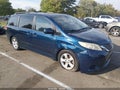 2011 Toyota Sienna — photo 1 of 16 | VIN 5TDKK3DC0BS132443