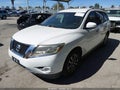 2016 Nissan Pathfinder — photo 2 of 18 | VIN 5N1AR2MN5GC670496