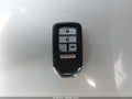 2017 Honda CR-V — photo 11 of 17 | VIN 2HKRW2H55HH616633