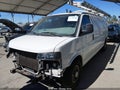 2018 Chevrolet Express 2500 — photo 2 of 17 | VIN 1GCWGBFP8J1247350