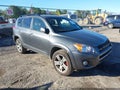 2011 Toyota RAV4 — photo 1 of 16 | VIN JTMRK4DV8B5098781