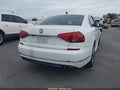 2017 Volkswagen Passat — photo 4 of 17 | VIN 1VWDT7A3XHC044881