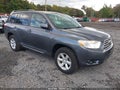 2010 Toyota Highlander — photo 1 of 17 | VIN 5TDBK3EH7AS027729