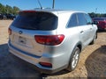 2019 Kia Sorento — photo 4 of 17 | VIN 5XYPG4A39KG587919