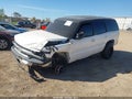 2000 Chevrolet Tahoe — photo 2 of 16 | VIN 1GNEK13T9YJ130741