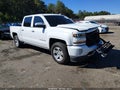 2018 Chevrolet Silverado 1500 — photo 1 of 17 | VIN 3GCUKREC9JG421828