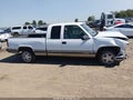 1998 Chevrolet C1500 — photo 13 of 21 | VIN 1GCEC19M2WE249176