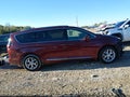 2018 Chrysler Pacifica — photo 14 of 18 | VIN 2C4RC1BG3JR104407