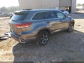 2017 Toyota Highlander — photo 4 of 16 | VIN 5TDYZRFH0HS221150