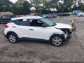2020 Nissan Kicks — photo 14 of 18 | VIN 3N1CP5BV4LL557860