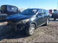 2017 Kia Sorento — photo 2 of 21 | VIN 5XYPG4A32HG246404