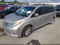 2017 Toyota Sienna — photo 2 of 15 | VIN 5TDYZ3DC8HS834945