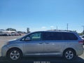 2011 Toyota Sienna — photo 12 of 17 | VIN 5TDKK3DC7BS174916