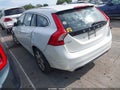 2017 Volvo V60 — photo 3 of 16 | VIN YV140MEK7H1334495