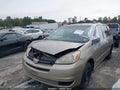 2004 Toyota Sienna — photo 2 of 11 | VIN 5TDZA23C04S118252