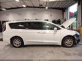 2020 Chrysler Pacifica — photo 14 of 17 | VIN 2C4RC1BG1LR284148