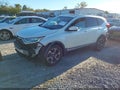 2017 Honda CR-V — photo 2 of 22 | VIN 2HKRW2H95HH613914