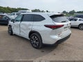 2025 Toyota Highlander — photo 3 of 15 | VIN 5TDKDRBH4SS580759