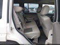 2009 Jeep Commander — photo 8 of 12 | VIN 1J8HG58P19C541267