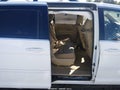 2010 Honda Odyssey — photo 8 of 21 | VIN 5FNRL3H7XAB097714