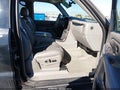 2005 GMC Yukon XL — photo 5 of 14 | VIN 1GKFK66U75J112916
