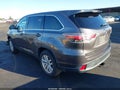 2016 Toyota Highlander — photo 3 of 17 | VIN 5TDZKRFH0GS179036